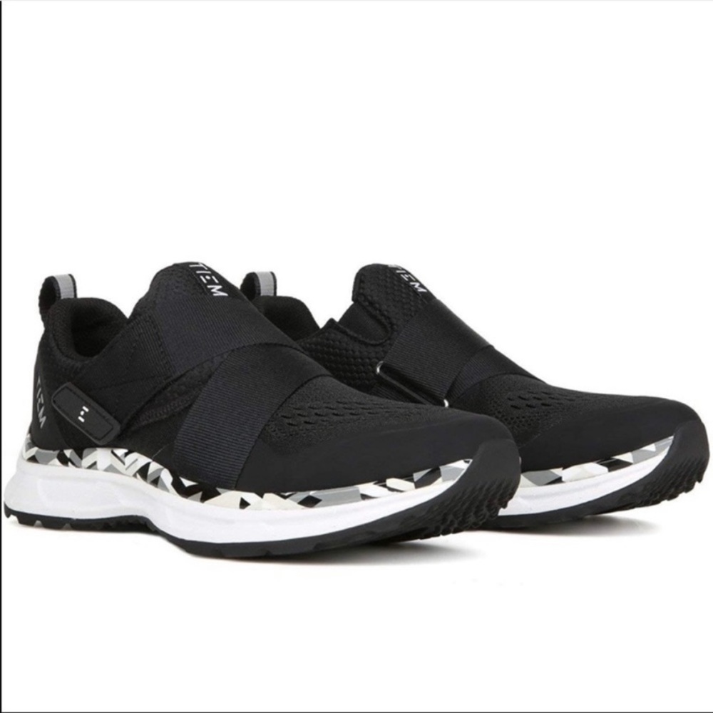 TIEM black & white cycle shoes with clips attached